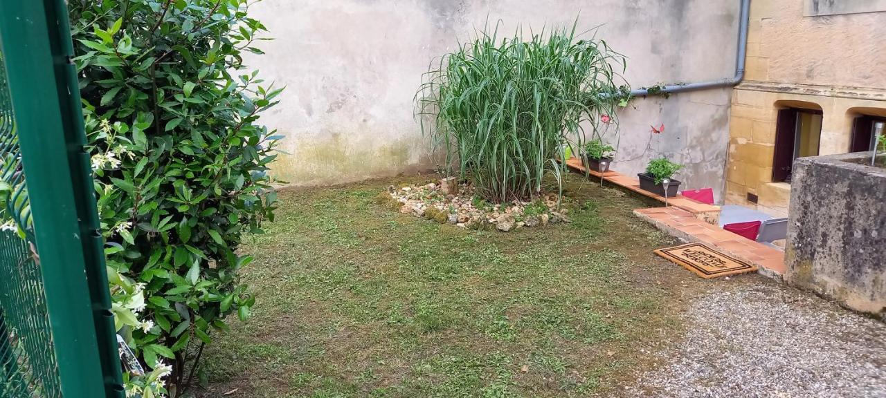 Studio Avec Terrasse Et Jardinet En Centre Ville Bergerac Eksteriør bilde